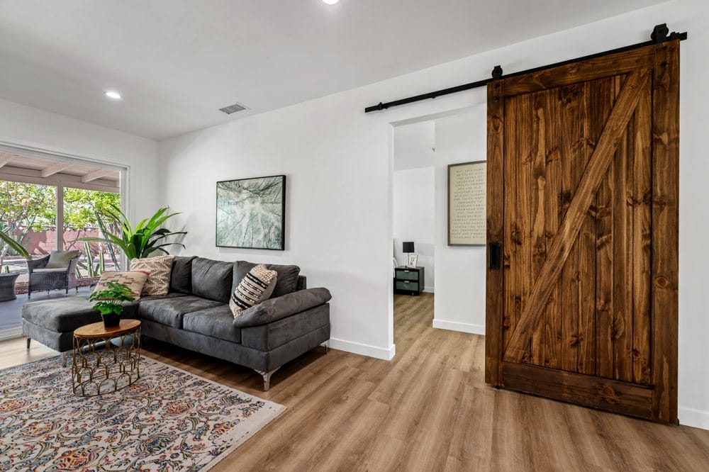 o Hardwood Flooring Installation